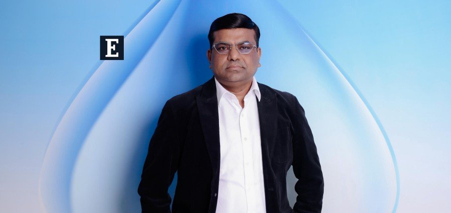 World's Most Resilient Enterprising Leaders Leading Change and Inspiring Business, 2025 5 Dr. Surendra Takawale: Leading with Purpose, Shaping Change with Integrity