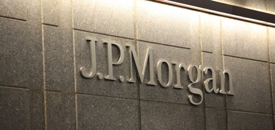 JPMorgan Reshapes Workforce, Boosts Productivity with Technology